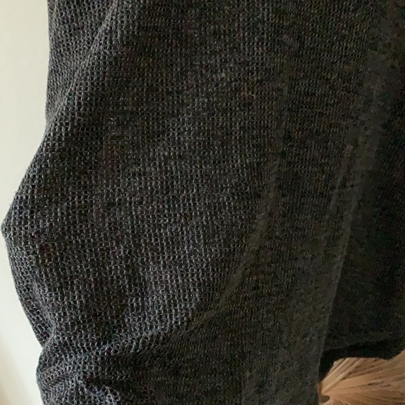 Throw Me On Sweater // - Picture 3 of 7